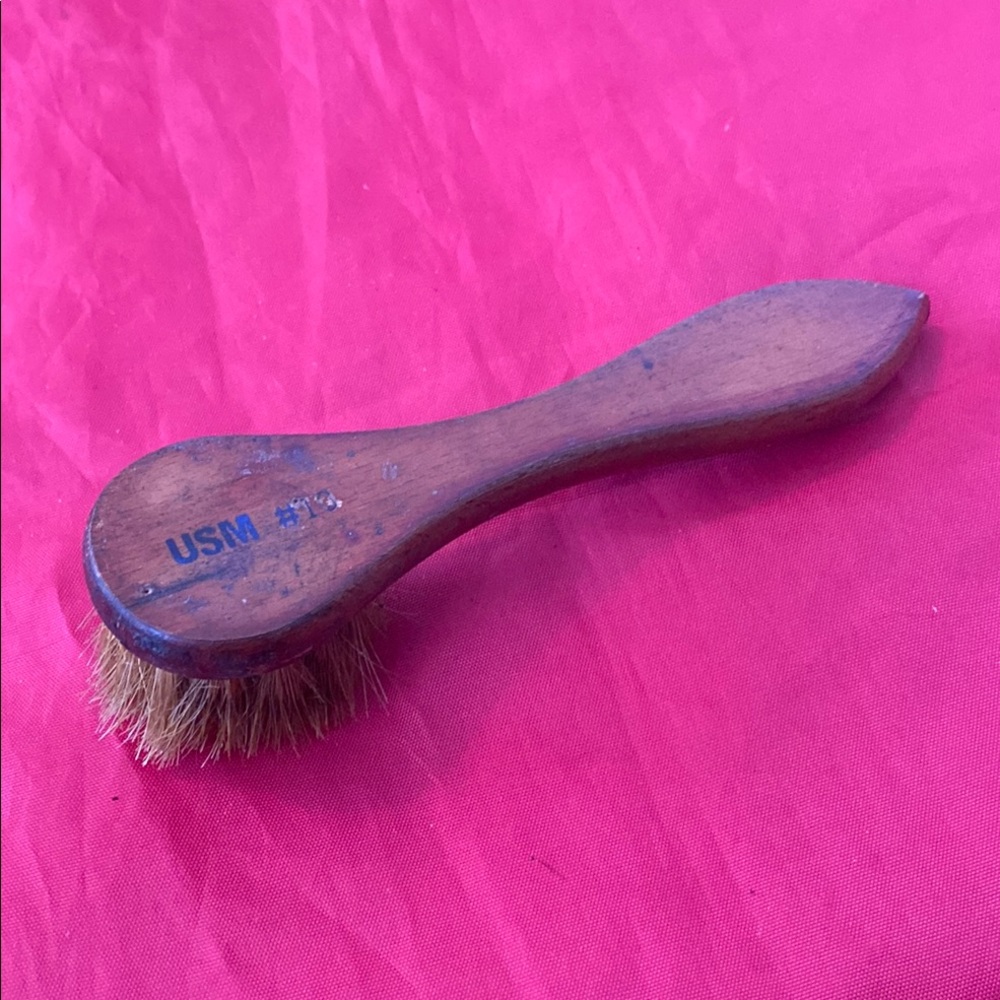 Vintage USM #10 Wooden Shoe shine Brush dauber Horse Hair 6”